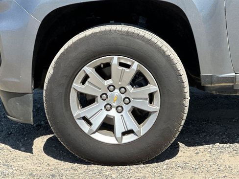 Used 2022 Chevrolet Colorado LT w/ Safety Package AWD/4WD image 23