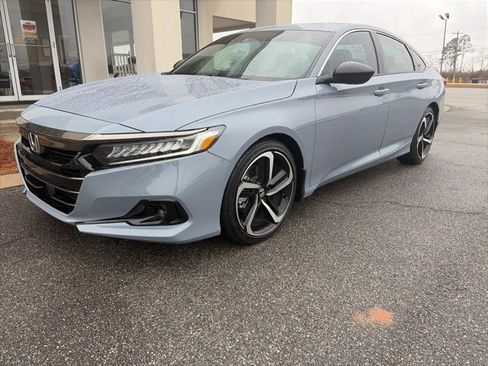 Used 2022 Honda Accord Sport image 3