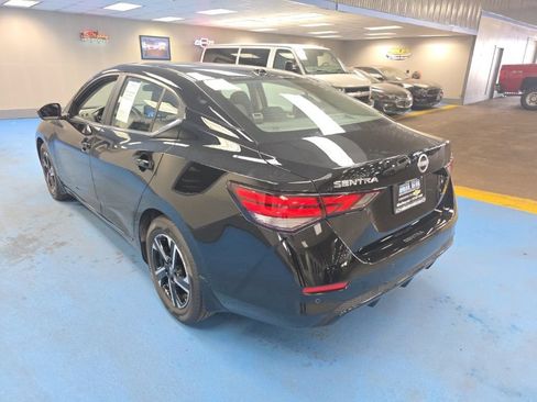 Used 2025 Nissan Sentra SV w/ All-Weather Package FWD image 11