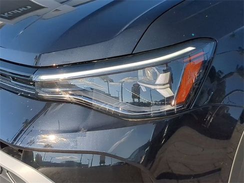 New 2025 Volkswagen Taos S image 7