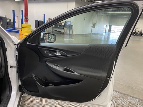 Used 2023 Chevrolet Malibu RS image 18