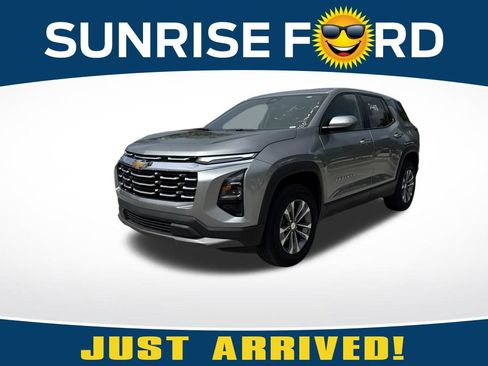 Used 2026 Chevrolet Equinox LT w/ Convenience Package II FWD image 1