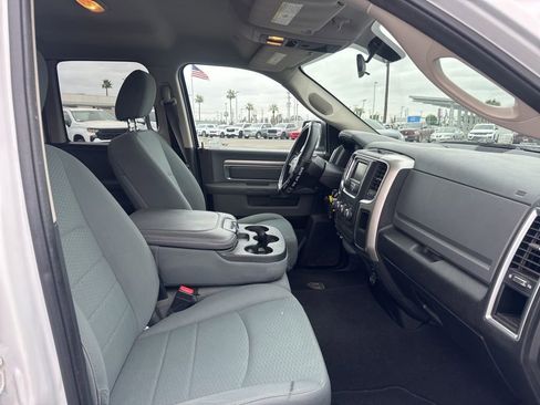 Used 2017 RAM 1500 Classic SLT RWD image 9