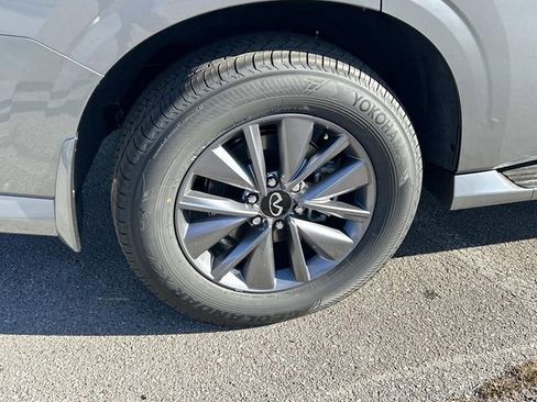 New 2026 INFINITI QX80 Pure image 11