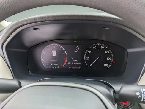 Used 2023 Honda HR-V LX image 30