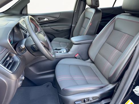 Certified 2024 Chevrolet Equinox RS FWD image 5