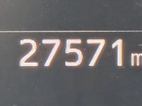 Used 2021 Toyota Camry SE image 11