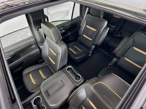 Used 2023 GMC Yukon AT4 w/ Technology Package image 22