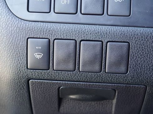 Used 2019 Toyota Highlander SE AWD/4WD image 23