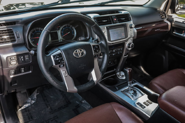 Used 2018 Toyota 4Runner Limited AWD/4WD image 58