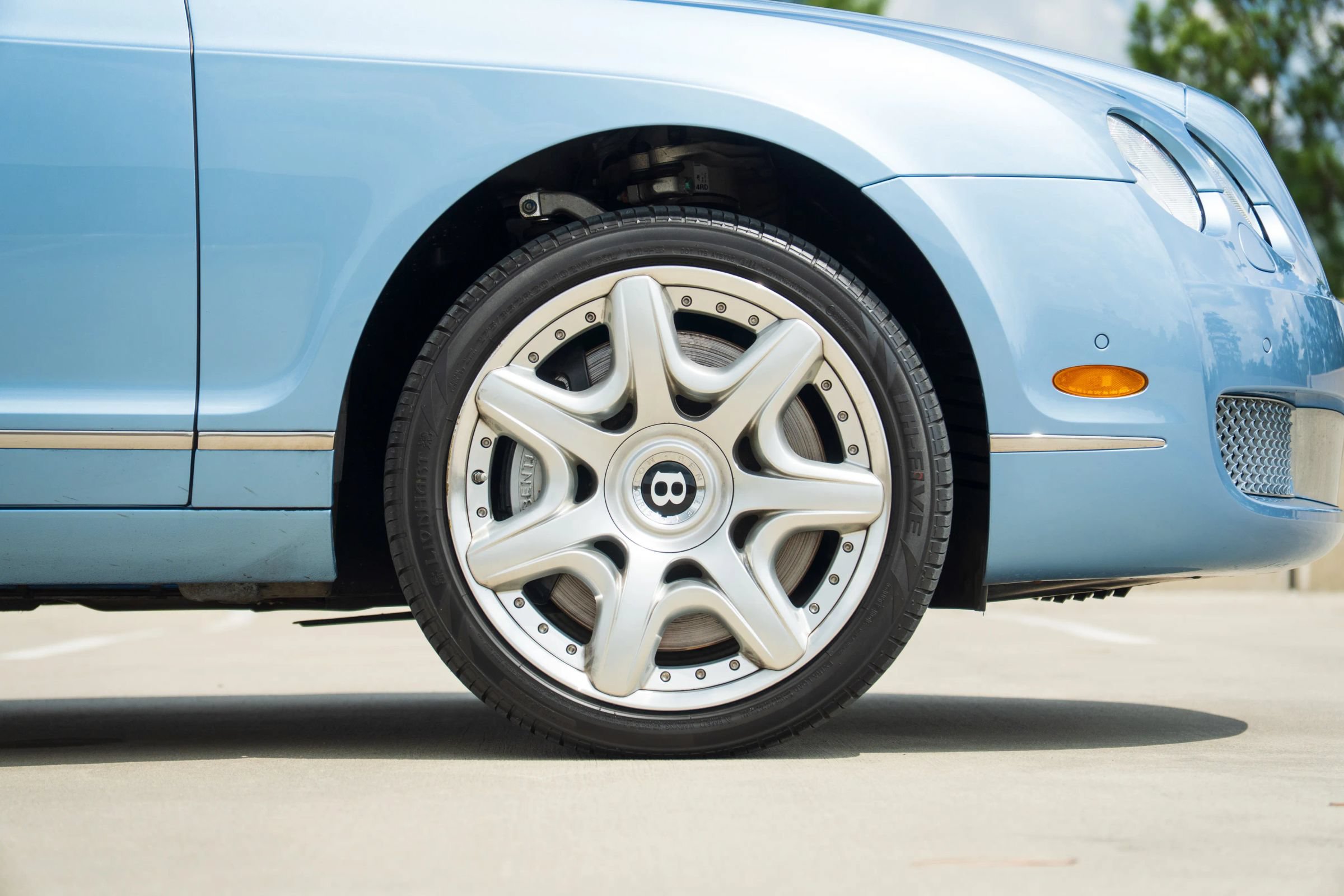 Used 2006 Bentley Flying Spur Flying Spur AWD/4WD image 17
