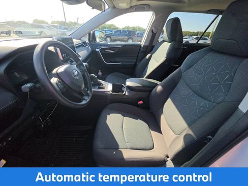 Used 2025 Toyota RAV4 XLE w/ Convenience Package FWD image 6