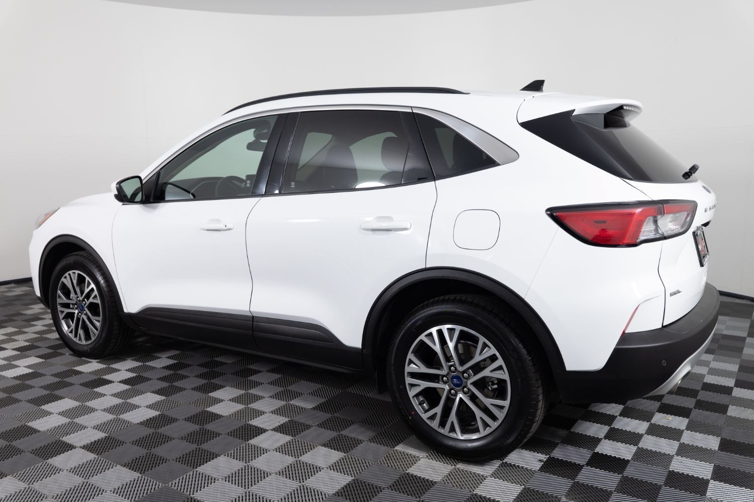 Used 2020 Ford Escape SEL AWD/4WD image 4