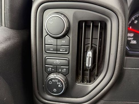 Used 2022 Chevrolet Silverado 1500 Custom image 61