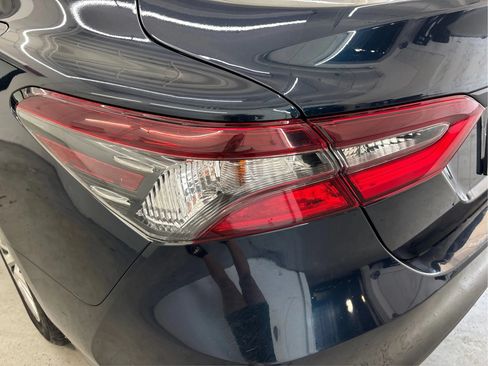 Used 2021 Toyota Camry LE FWD image 32