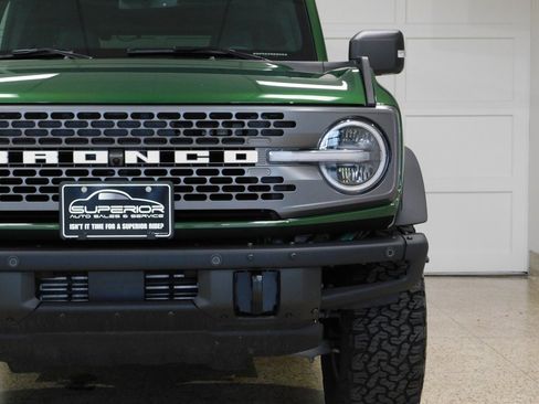 Used 2024 Ford Bronco Badlands image 17
