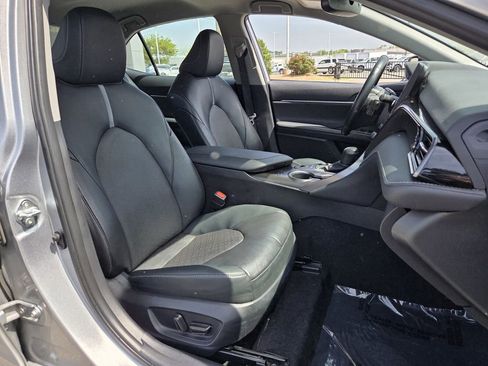 Used 2024 Toyota Camry XSE FWD image 15