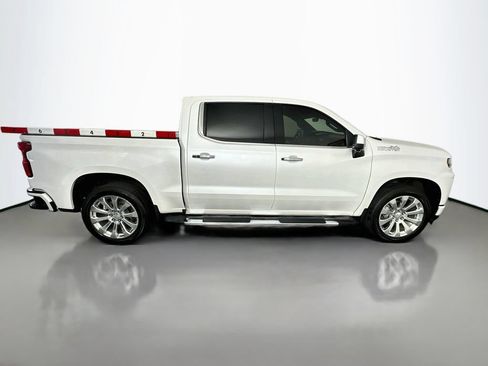 Used 2022 Chevrolet Silverado 1500 High Country w/ Technology Package AWD/4WD image 8