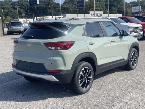 New 2026 Chevrolet TrailBlazer LT FWD image 3