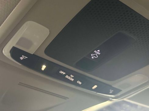 Used 2023 Honda Civic EX image 11