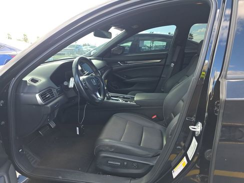 Used 2022 Honda Accord Sport image 3