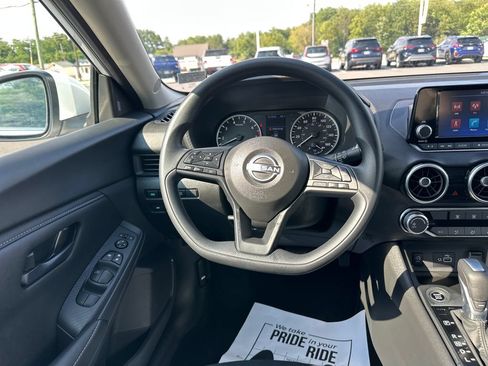Used 2025 Nissan Sentra S FWD image 19