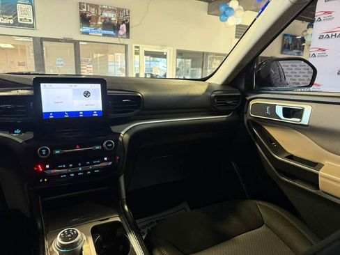 Used 2020 Ford Explorer XLT w/ Comfort Package AWD/4WD image 25