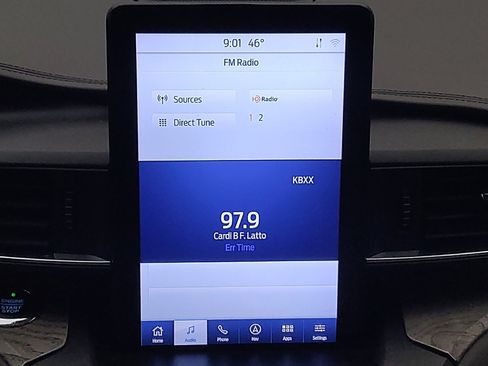 Used 2020 Ford Explorer Platinum w/ Premium Technology Package image 25