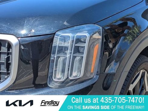Certified 2023 Kia Telluride EX w/ EX Captain's Chair Package AWD/4WD image 10