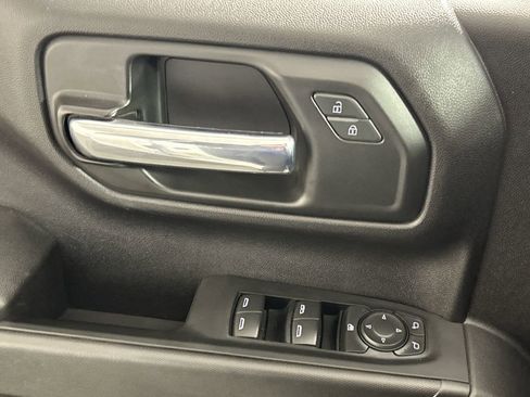 Used 2024 Chevrolet Silverado 1500 Custom image 18