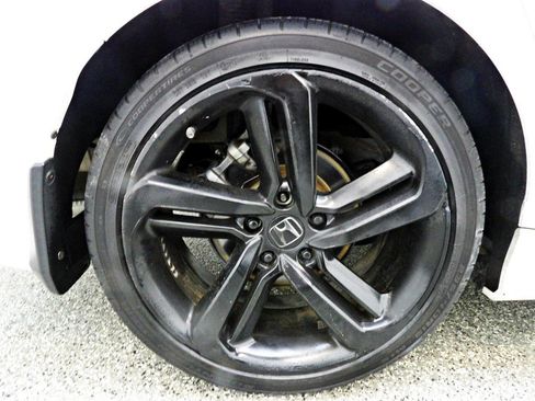 Used 2018 Honda Accord Sport image 20