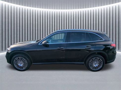 Used 2024 Mercedes-Benz GLC 300 4MATIC image 8