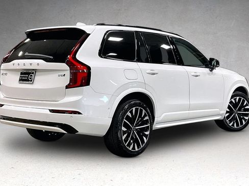 Used 2026 Volvo XC90 B6 Ultra w/ Protection Package Premier AWD/4WD image 7