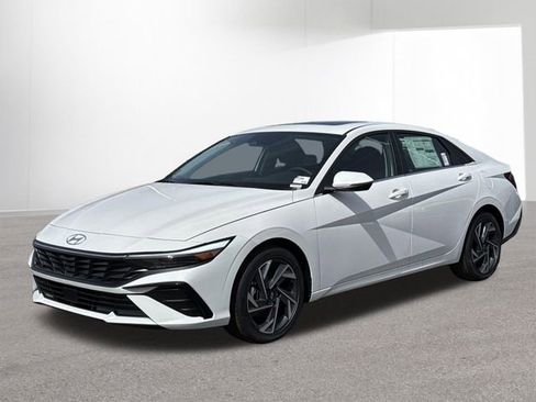 New 2026 Hyundai Elantra SE w/ Cargo Package FWD image 25
