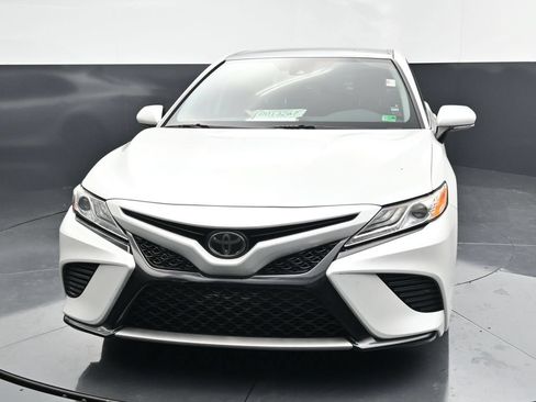Used 2020 Toyota Camry XSE w/ Cold Weather Package AWD/4WD image 3
