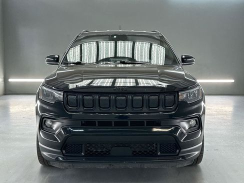 Used 2022 Jeep Compass Latitude w/ Convenience Group FWD image 2