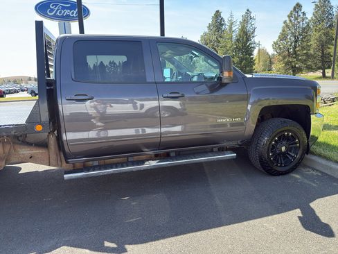 Used 2016 Chevrolet Silverado 3500 LT w/ LT Convenience Package AWD/4WD image 6