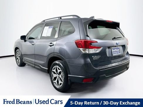 Used 2020 Subaru Forester Premium AWD/4WD image 8