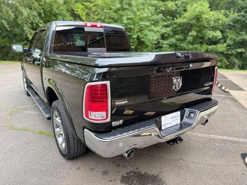Used 2018 RAM 1500 Laramie w/ Convenience Group AWD/4WD image 3