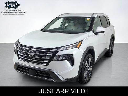 Used 2026 Nissan Rogue SL AWD/4WD image 7