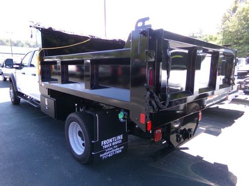 New 2025 Ford F550 4x4 Crew Cab image 5