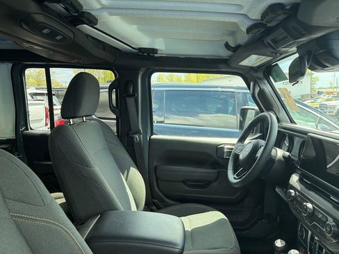 Used 2025 Jeep Wrangler Unlimited Sport S 4xe AWD/4WD image 10