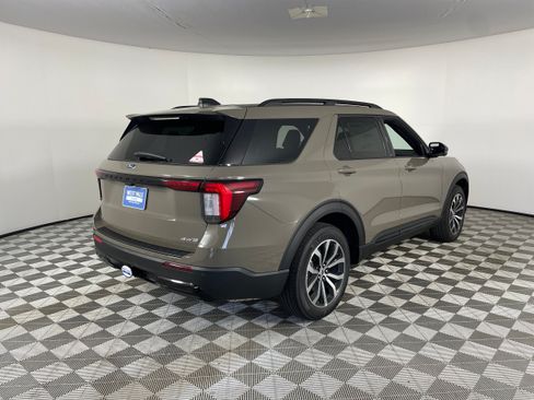 New 2026 Ford Explorer ST-Line AWD/4WD image 14