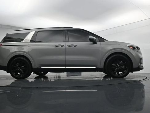 Used 2024 Kia Carnival SX Prestige FWD image 39