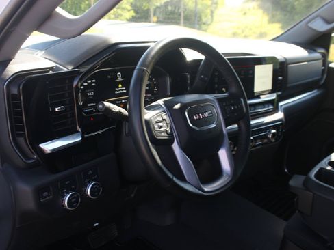 Used 2023 GMC Sierra 1500 Elevation AWD/4WD image 18