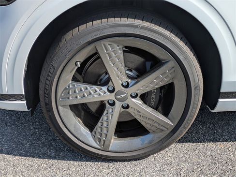 Used 2025 Genesis GV70 3.5T Sport w/ Sport Prestige Package image 11