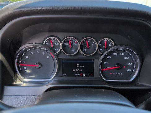 Used 2021 Chevrolet Silverado 1500 RST w/ Z71 Off-Road Package AWD/4WD image 24