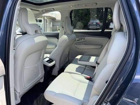 Used 2024 Volvo XC90 B5 Plus w/ Protection Package Premier AWD/4WD image 15