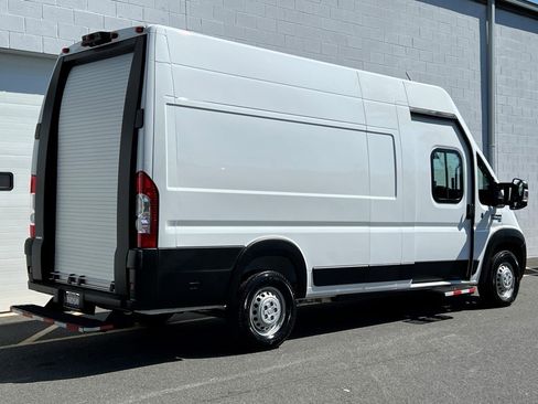 Used 2024 RAM ProMaster 3500 w/ Delivery Van Package image 4