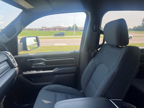 Used 2025 RAM 1500 Big Horn AWD/4WD image 22